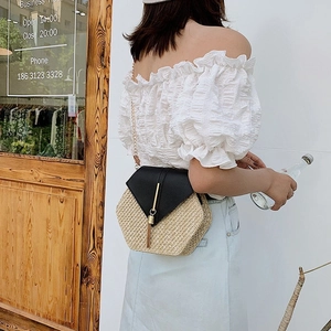 Women Hexagonal Straw Crossbody Bag PU Leather Splicing Alloy Tassel Chain Shoulder Bag Summer Beach Boho Style
