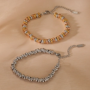 European Style Stainless Steel Twisted Chain Bracelet For Women Tricolor Titanium Steel Geometric Jewelry Hand Ornament