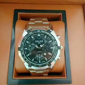 Men's quartz watch with steel band and tachymeter in a premium leather gift box