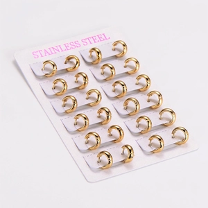 Detail-Set mit 12 Paar polierten 4mm breiten goldenen Creolen aus Edelstahl