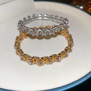 Sparkling geometric oval elastic bracelets in gold and silver set with brilliant crystals