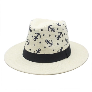 Chapeau de soleil en paille style marin avec motif ancre et ruban gros-grain noir