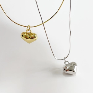 Polished 925 sterling silver heart pendant necklace in gold and silver finishes