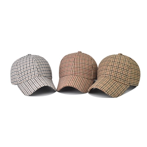 Set di berretti da baseball spessi pied-de-poule nero, rosso e cammello per uomo e donna