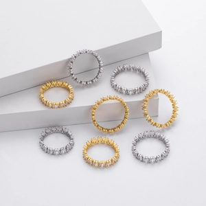 Minimalist V-shaped 925 sterling silver rings with baguette-cut cubic zirconia in gold and silver