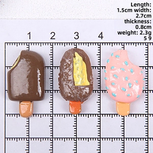 Resin ice cream charms for DIY crafts with size specs: 1.5cm length and 0.8cm thickness