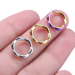 DIY 304 stainless steel wavy hexagon pendants in silver, gold and rainbow finishes