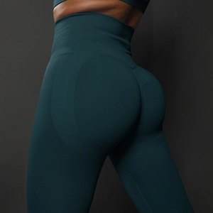 Gros plan du legging de yoga sans couture avec taille haute et texture en maille aérée