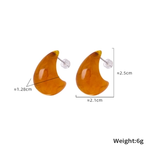 Detailed view of resin amber hoop earrings with precise dimensions and weight measurements