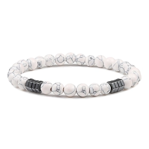 Minimalistisches 6mm Weißmarmor-Perlenarmband mit schwarzen geometrischen Metallakzenten