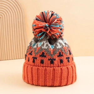 Dicke Strickmütze mit bunten Bommeln, Patchwork-Design und warmem geripptem Umschlag