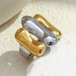 Anello moderno bicolore in acciaio inossidabile placcato oro 18K con tripla fascia