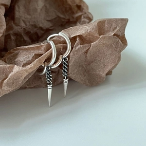Minimalist S925 sterling silver spike hoop earrings with braided chain in silver finish