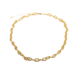Hip Hop gold plated pig nose link chain necklace with lobster clasp on white background