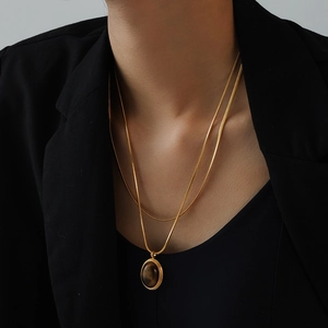 Edelstahl Tigerauge Achat Anhänger Halskette Oval Schlangenkette Maillard Retro Mode Schmuck Für Frauen