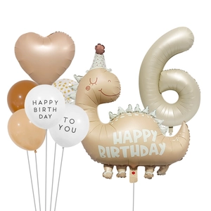 Kit de ballons dinosaure beige mat avec chiffre 6 et cœurs pour fête d'anniversaire