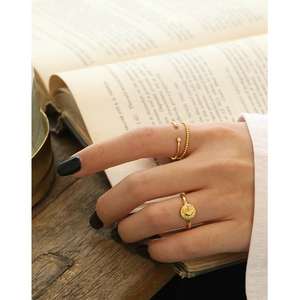 Elegant 18K gold S925 sterling silver stacked ring with zircon inlays and retro flower charm