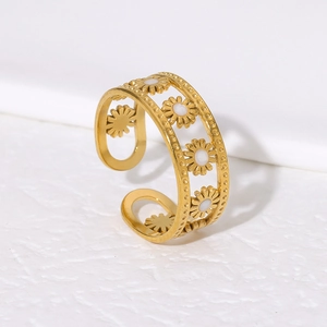 Adjustable 18K gold plated titanium steel ring with hollow daisy flower and enamel center