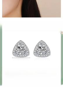 Detailed size chart for S925 sterling silver triangle stud earrings with cubic zirconia