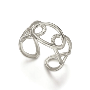 Unregelmäßiger geometrischer offener Ring in Silber mit drei strukturierten runden Bändern