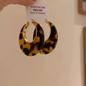 Retro crescent-shaped earrings in leopard-print finish with 925 silver needles