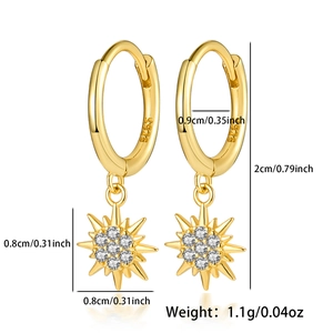 Detail view of S925 sterling silver star hoop earrings with size specifications in cm