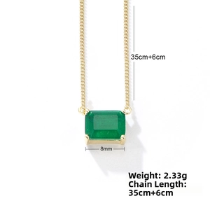 Detail of square emerald pendant necklace with 35cm+6cm chain and 8mm gemstone size