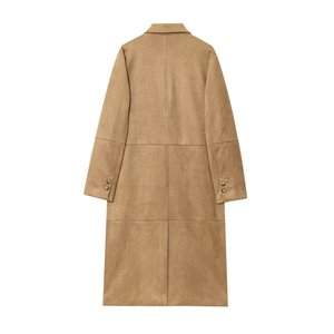 Cappotto lungo da donna in finto scamosciato color cammello con spacco posteriore e bottoni