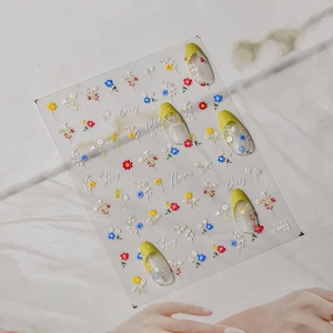 Autocollants 3D pour ongles avec fleurs sauvages et lettrage printanier élégant