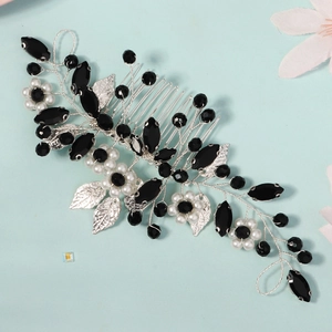 Elegant bridal hair comb with rhinestones and white pearls in flower leaf design
