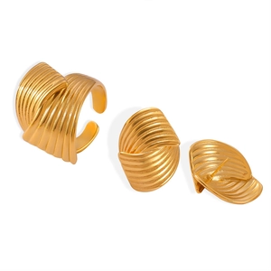18K gold plated titanium steel jewelry set featuring textured ring and matching earrings