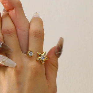Adjustable gold star ring for women featuring pink zircon accents in a retro style