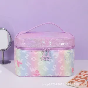 Detailed size parameters of 21.5cm length for the lavender croc pattern makeup bag
