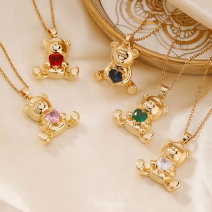 Heart Zircon Bear Pendant Necklace Copper Gold Plated Cute Animal Clavicle Chain Jewelry For Women Fashion Accessory
