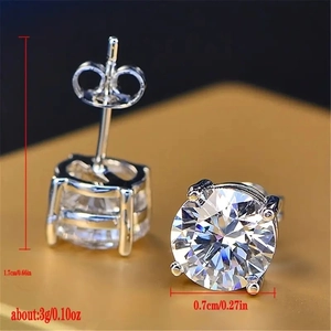 Classic four-prong silver stud earrings with round cubic zirconia, 1.7cm x 0.7cm size
