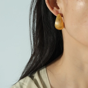 18K gold plated stainless steel teardrop stud earrings with textured shell stripe design