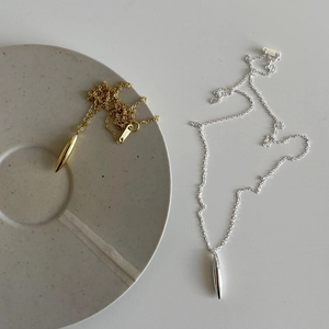 Minimalist S925 sterling silver drop pendant necklace in gold and silver finishes