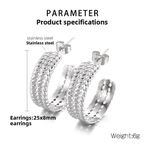 Detail of C-shaped twisted rope earrings in silver stainless steel, size 25x8mm