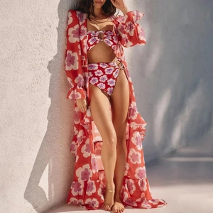 Ensemble bikini 3 pièces à fleurs avec taille haute et cache-maillot à manches longues à volants