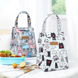 Insulated lunch bags with alpaca and cat patterns, portable fabric bento bags for work