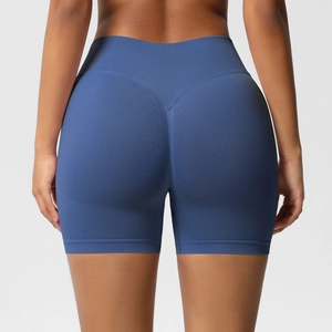 Vue arrière du short de fitness sans couture à taille haute avec coutures en V galbantes
