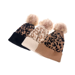 Berretto In Maglia Leopardato Donna Acrilico Caldo Inverno Con Pompon In Pelliccia Sintetica Risvolto Moda Esterno