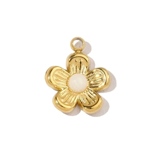 Vue détaillée d'un pendentif fleur dorée avec pierre blanche centrale pour bijoux DIY
