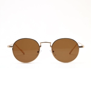 Vintage Round Sunglasses Small Metal Frame UV400 Protection Retro Hip Hop Style For Men And Women Fashion Eyewear