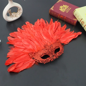 Rood veren masker met glitters voor Halloween feest, halve gezicht vos kostuum rekwisiet.