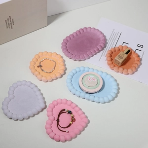 Geometrische harsmal voor sieraden dienbladen met bubbelrand in pastelkleur