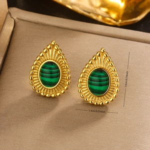 Vintage 18K gold-plated heart earrings with green malachite stone and size dimensions