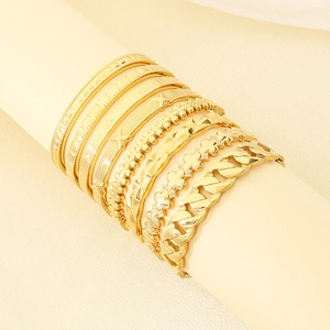 Vintage Gold Plated Stainless Steel Bangle Bracelet For Women Luxurious Niche Design Geometric X Pattern Hinged Cuff Hand Jewelry