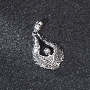 Polished titanium steel angel wing pendant necklace with retro rock style for men and women