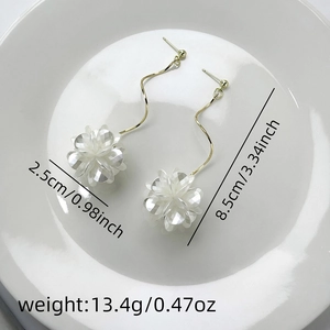 Detailed size parameters for shell flower earrings with gold tassel and dimensions